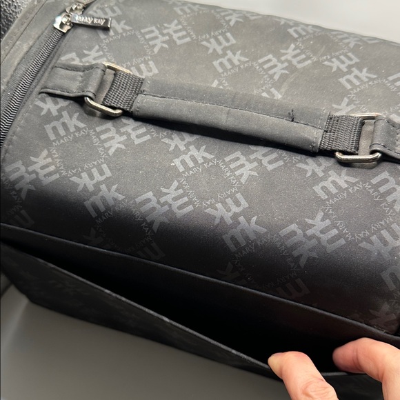 Mary Kay Black Travel Bag - Picture 8 of 11